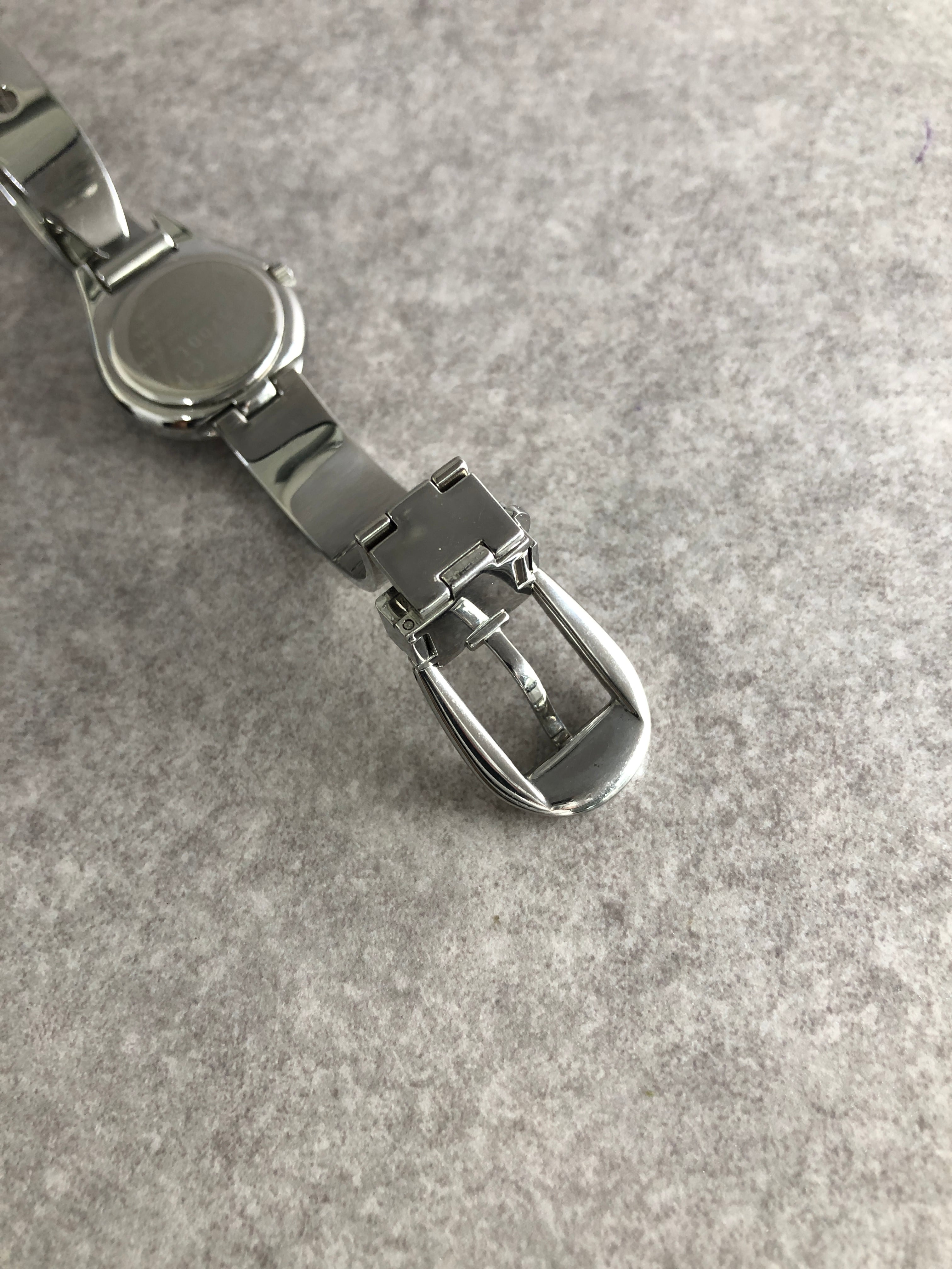 GUCCI グッチ 腕時計 シルバー ステンレススチール クウォーツ