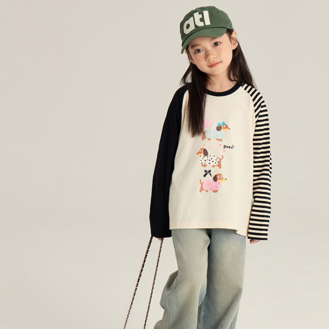 秋キャラクターラグランスリーブTシャツ