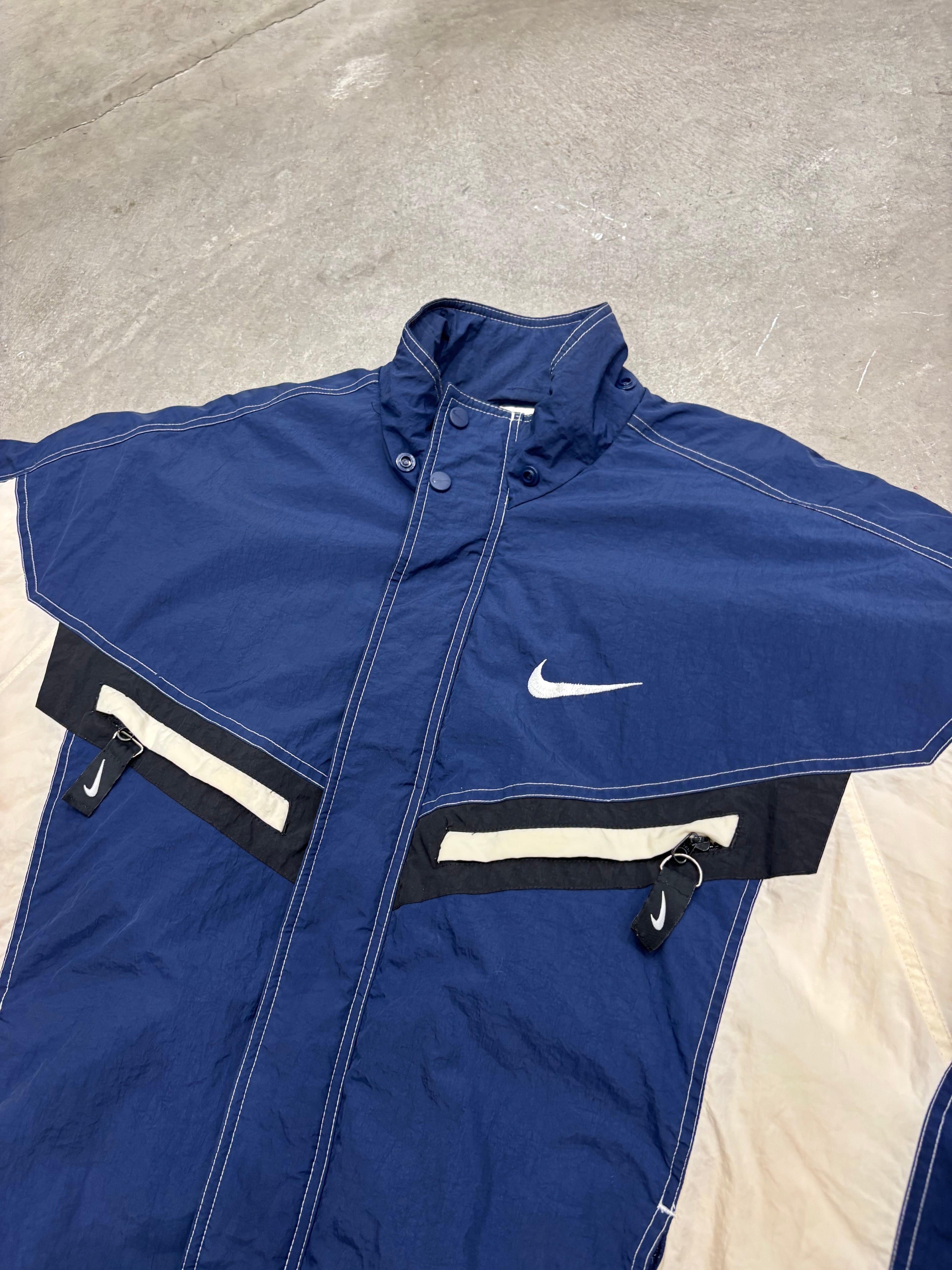 90s “NIKE” Padded Nylon Jacket | RENGA CLOTHING STORE