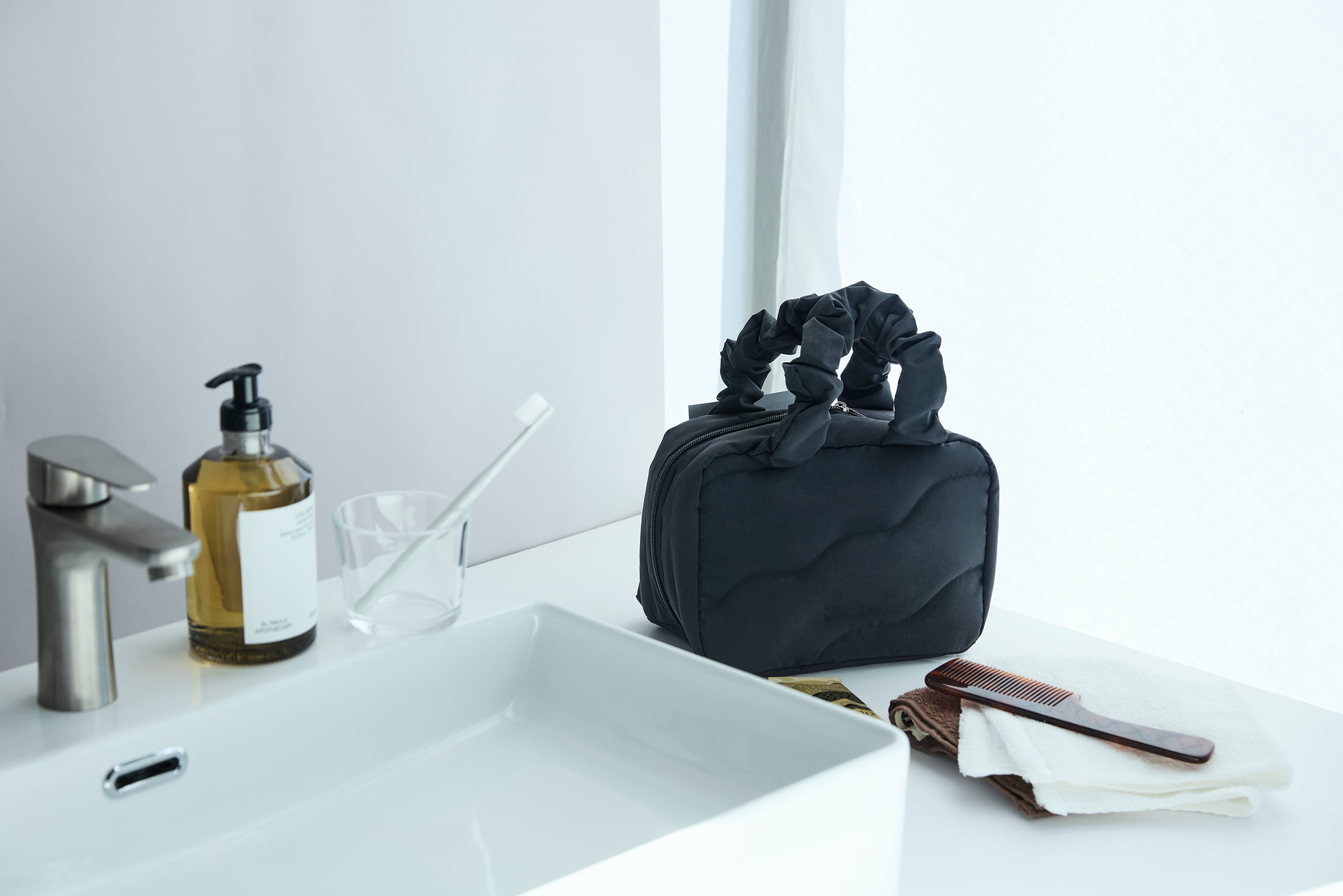 BRILMY ONLINE STORE限定】ZUBORA COSME POUCH L-size | BRILMY