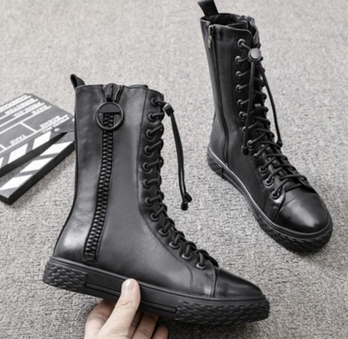 編み上げ　ショートブーツ ペタンコブーツ　スポーティーブーツ