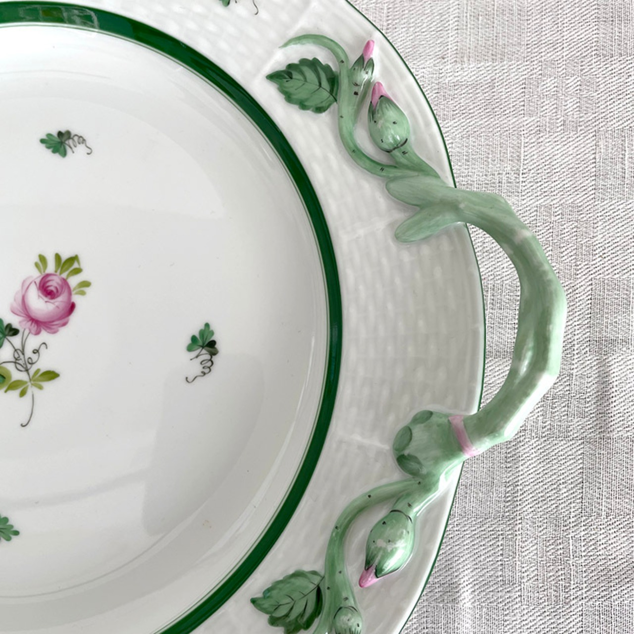 ハンガリーの名窯ヘレンド HEREND 大きなケーキ皿 ウィーンの薔薇 17twc30