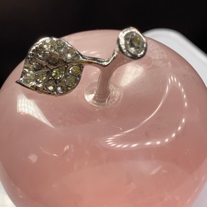 6.とっても可愛い♪ローズクォーツりんごさん♪