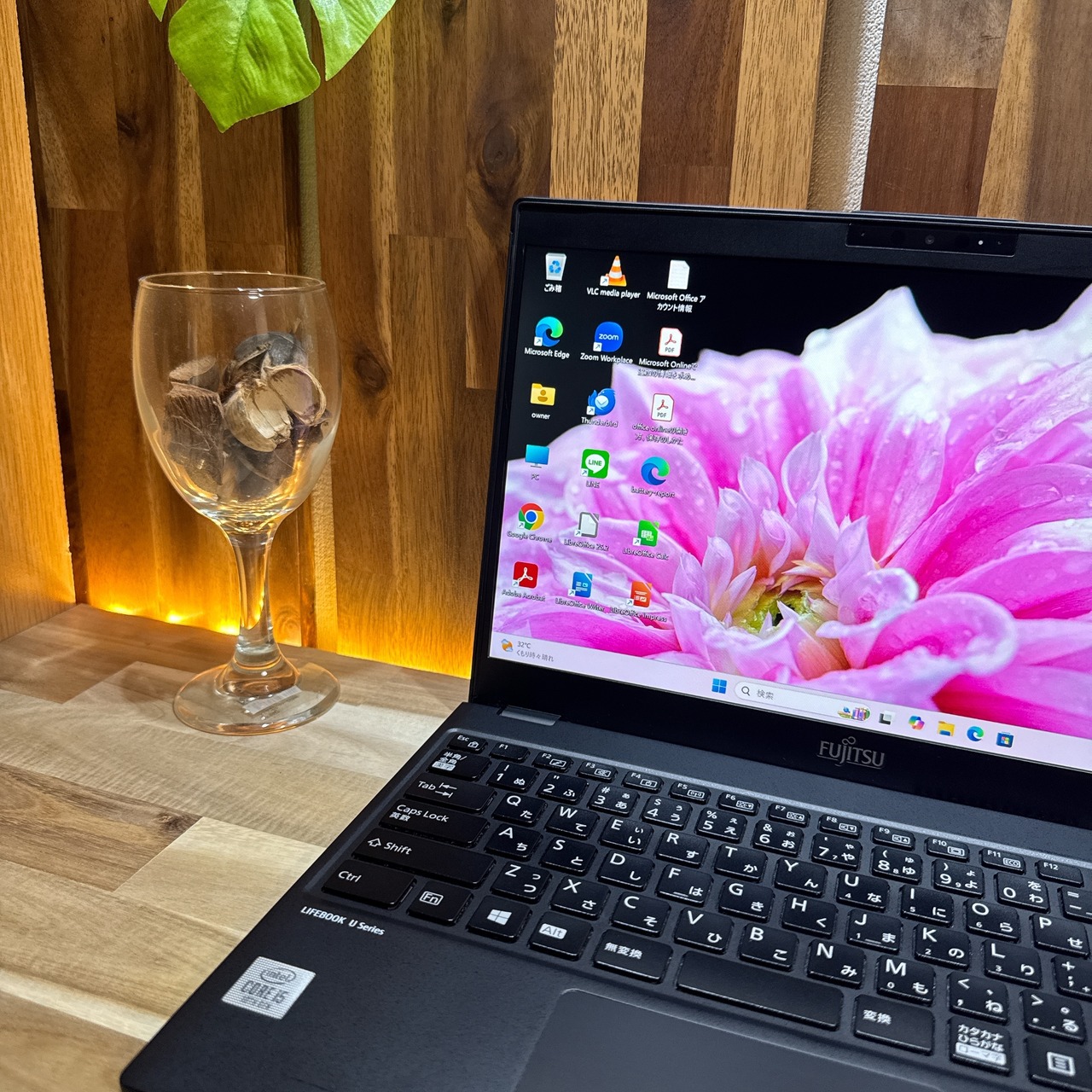 \ 公式ショップ限定価格❣️/ LTEモデル《超軽量》LIFEBOOK U9310/E 第10世代 SSD256GB メモリ8GB 13.3インチ ノートパソコン 安心サポート&3ヶ月保証付き