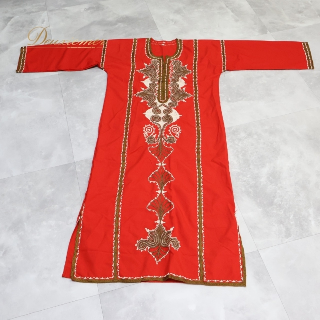 ベリーダンス 衣装 ワンピース ドレス レッド系 刺繍 赤 茶 白 羽織り 長袖 ロング スリット ガラベーヤ ハリージ 民族舞踏 ダンス衣装 練習 レッスン イベント ステージ ブラウン系 ホワイト系