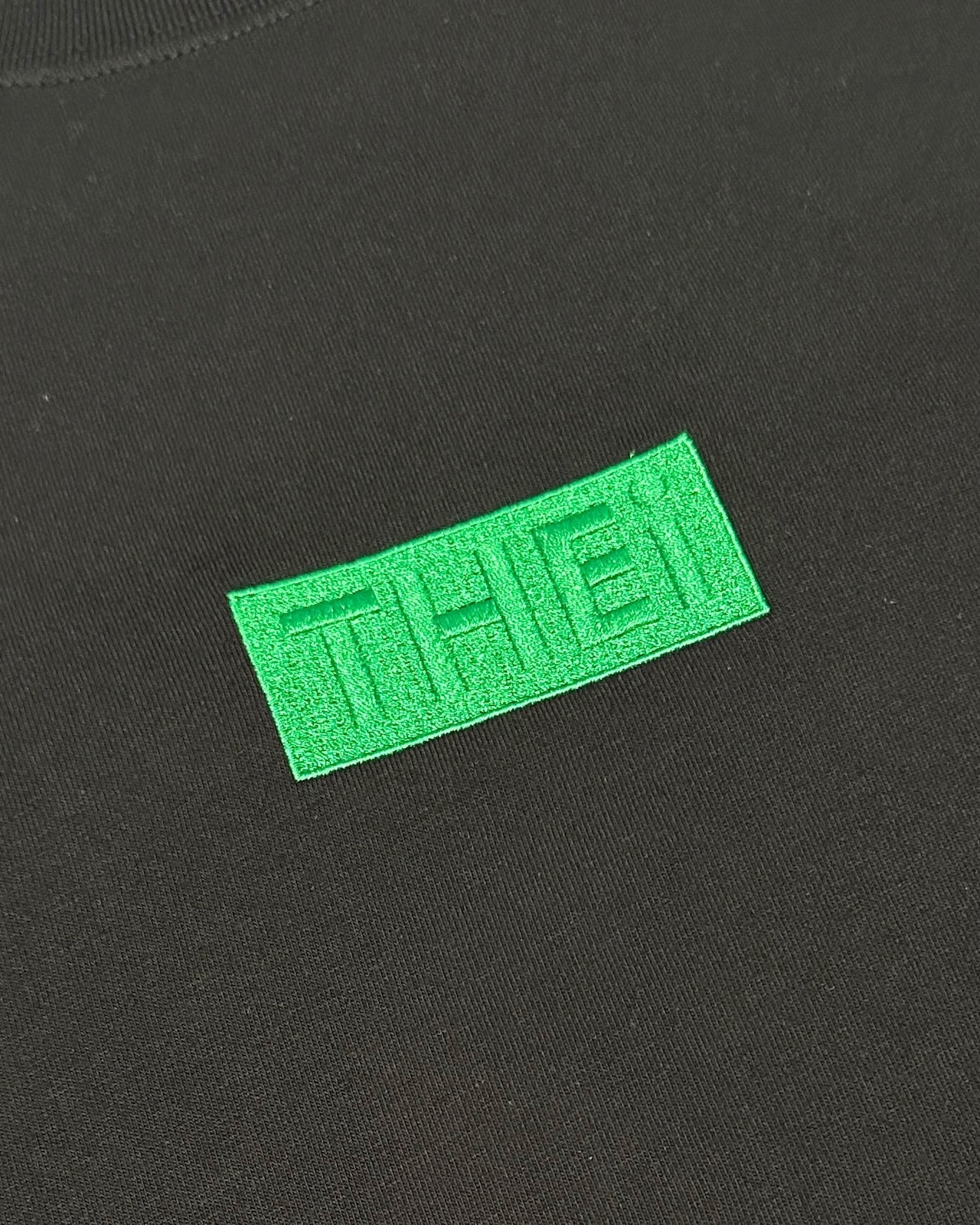 BOX-TYPE2 BIG SILHOUETTE T-SHIRT - BLACK