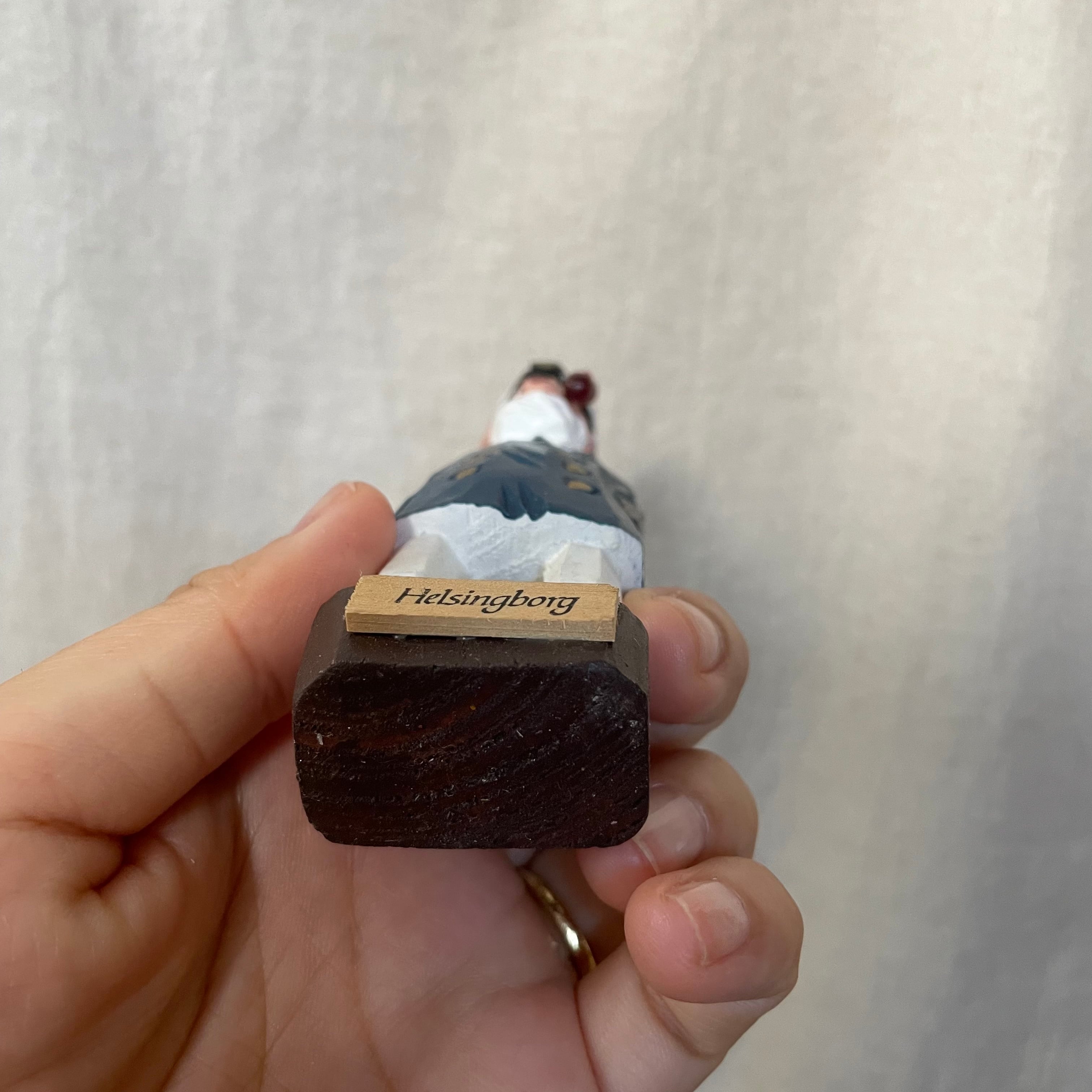 木彫りの船長さん | tsuitachi craft&brocante