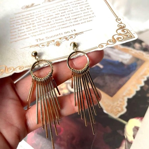 ゴールド ピアス