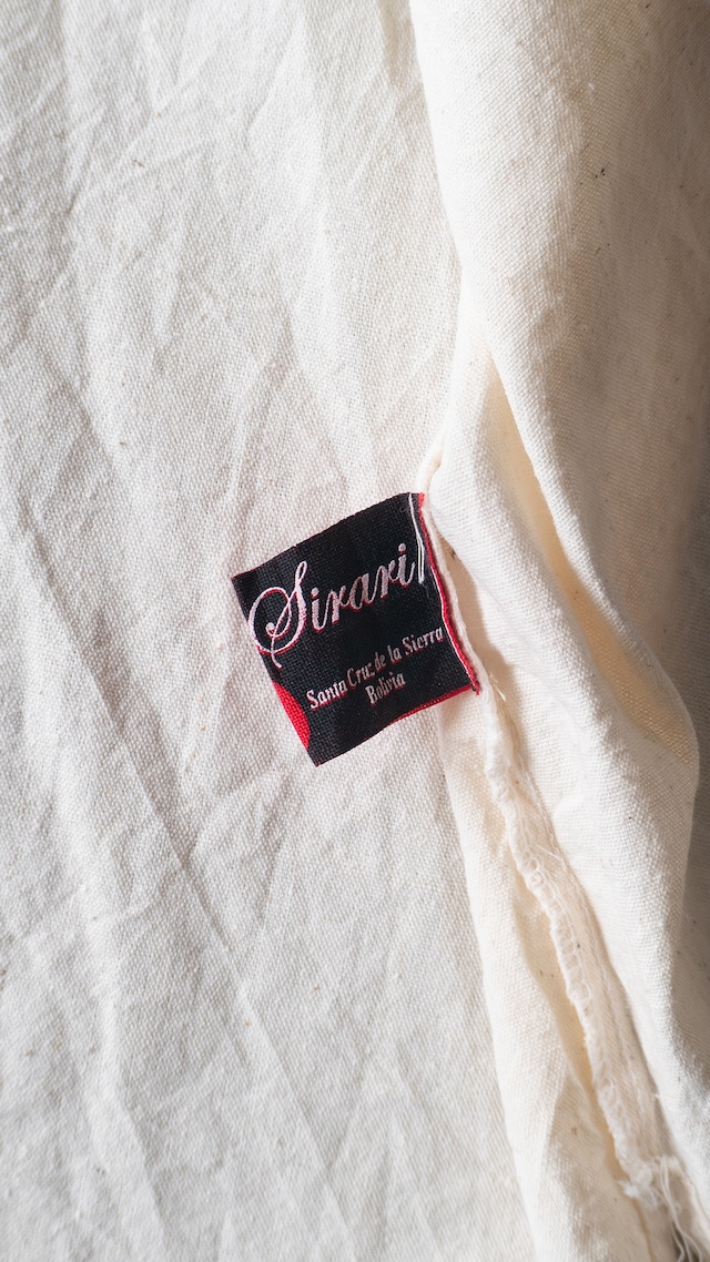"Sirari Creaciones" used Embroidery shirt