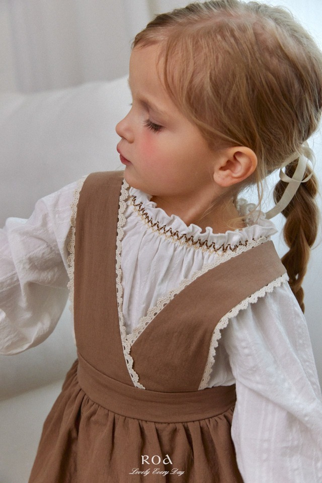 【1/27〆予約】<Roa>  Spring lace strap skirt