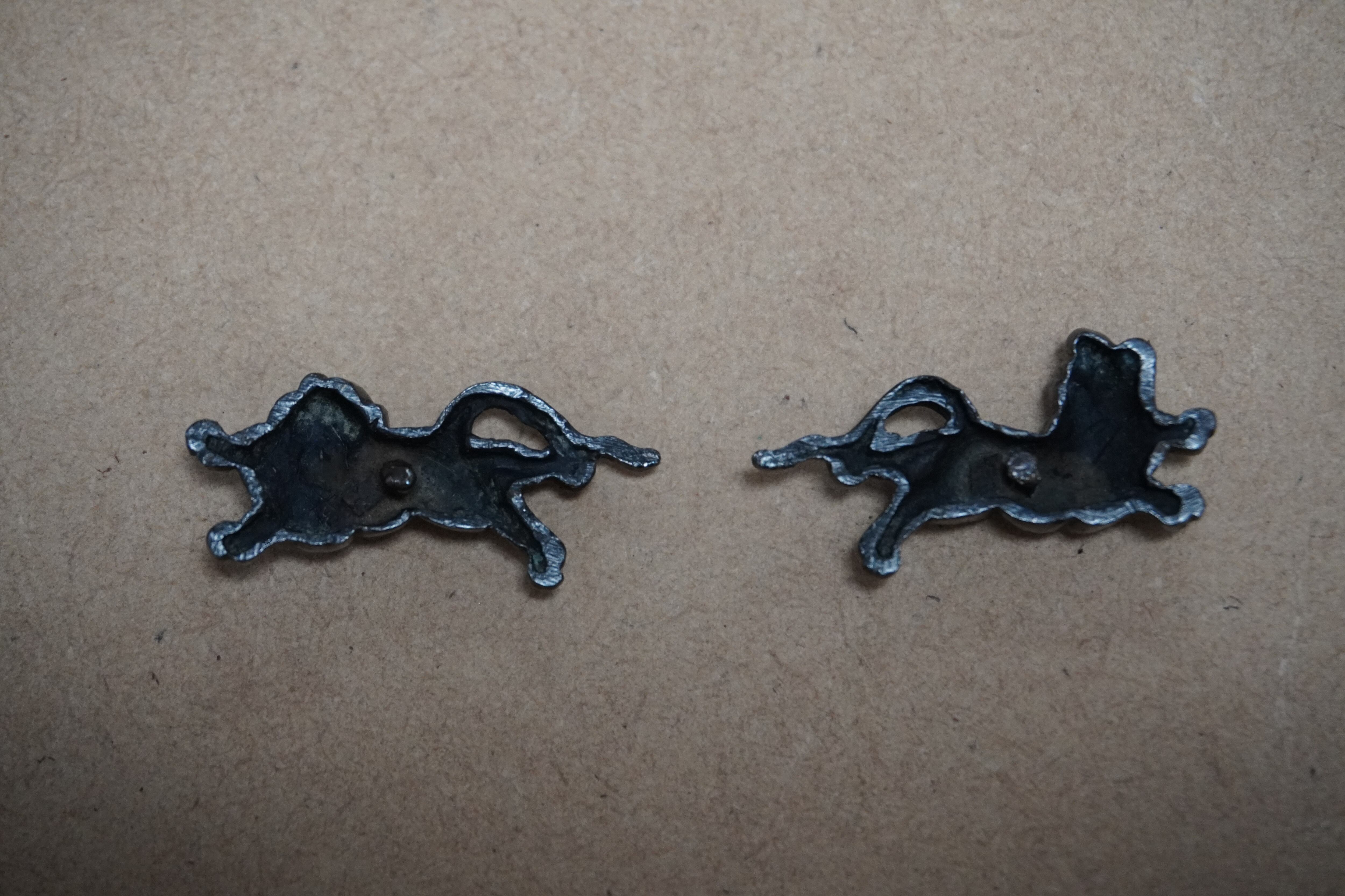 江戸時代赤銅金象嵌動物の図小柄