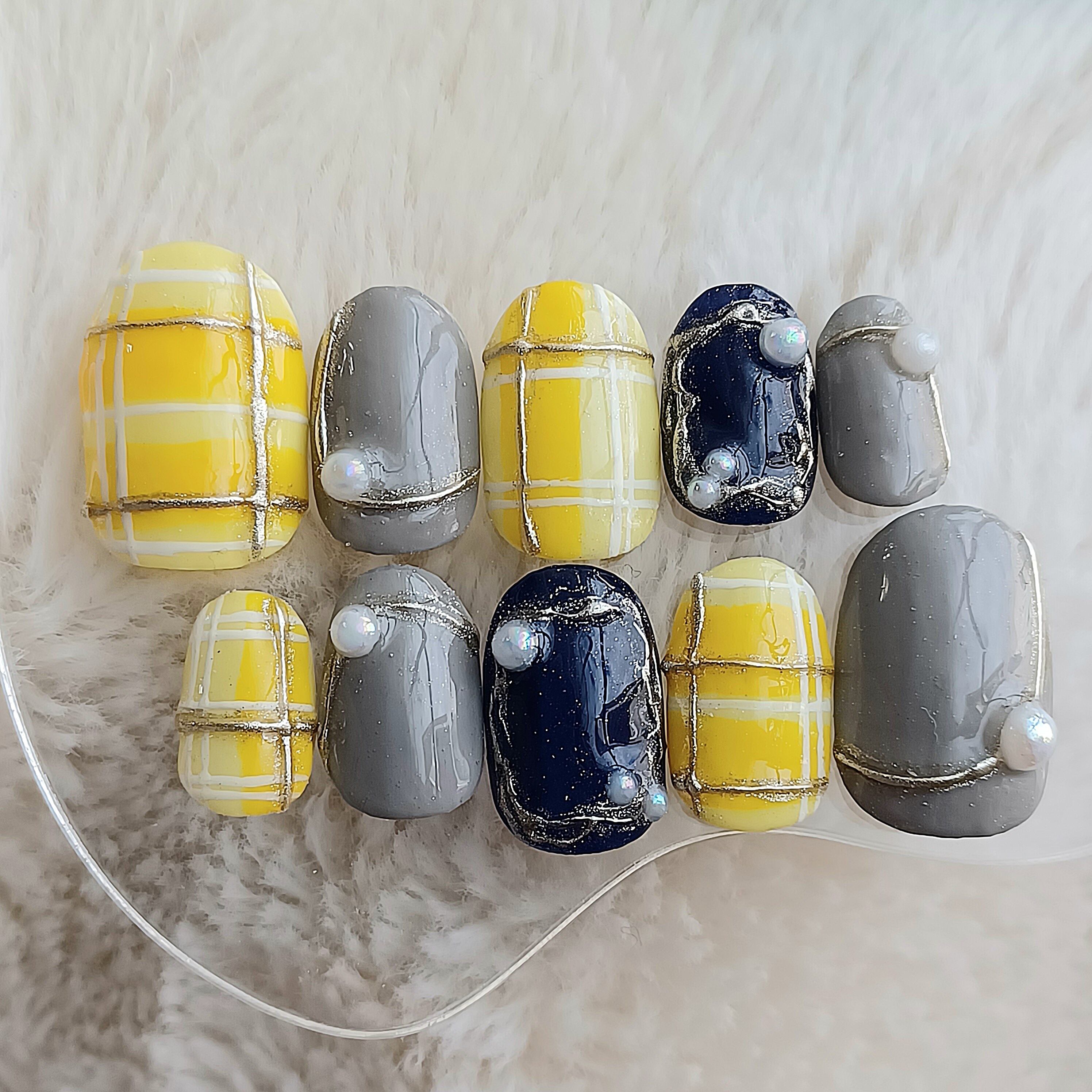 即日発送/フリーサイズ イエローチェック ネイルチップ 現品 No.142 