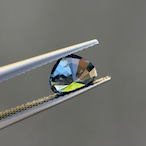 カラーチェンジジルコン 7.2x5.9mm, 1.52ct, ミャンマー産