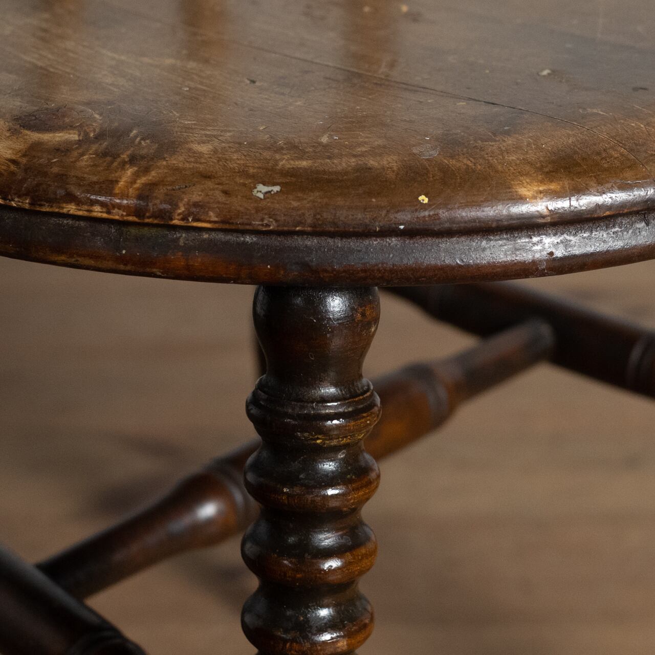 Ibex Chair / アイベックスチェア〈ダイニングチェア・ウィンザー