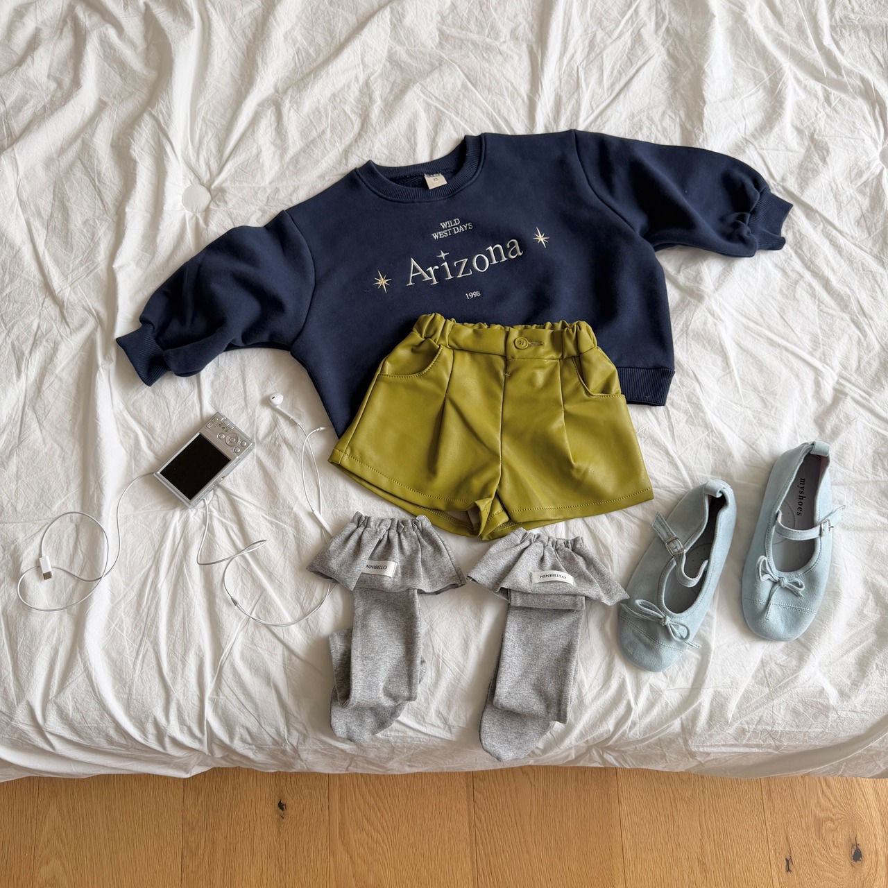 韓国子供服 / ninibello / Pinter Frill Knee Socks  / 靴下 *free*