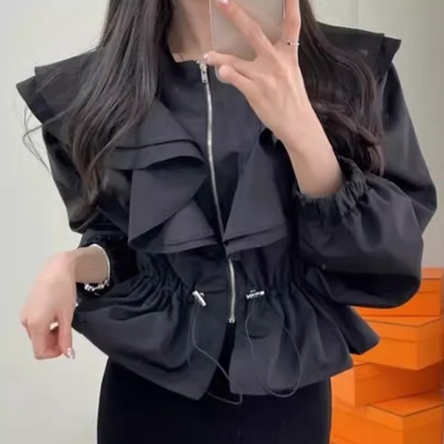 ウインドブレーカー レディース 羽織 アウター ジャケット 長袖 ショート丈 フリル ペプラム フロントジッパー ボリューム カジュアル お出かけ おしゃれ ガーリー 可愛い 女性 ファッション