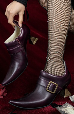 エンチャンテッド　ウィッチブーツ　M25137