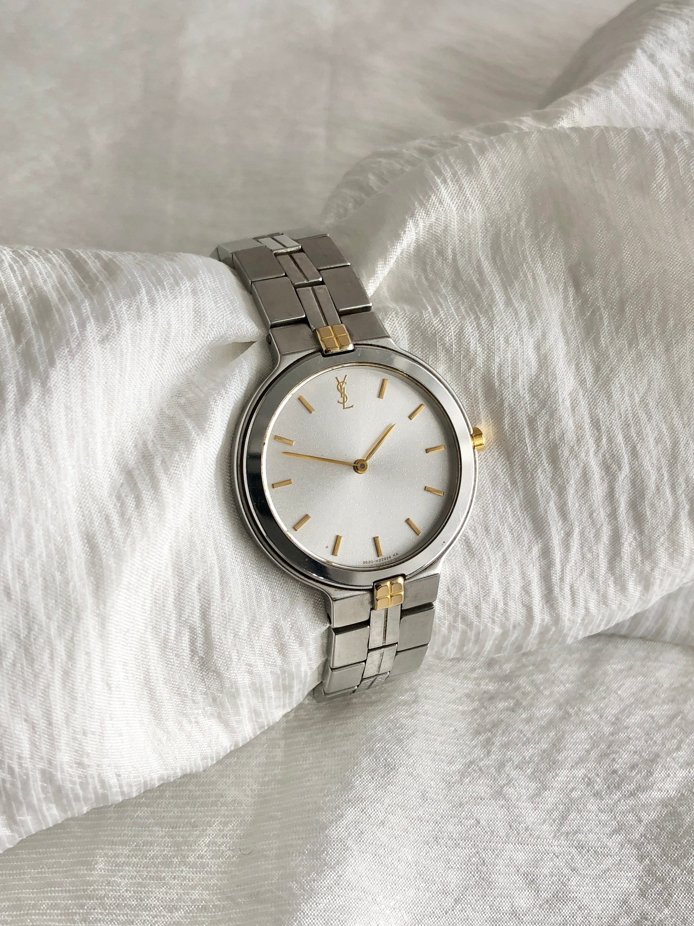 Yves Saint Laurent | VintageShop solo
