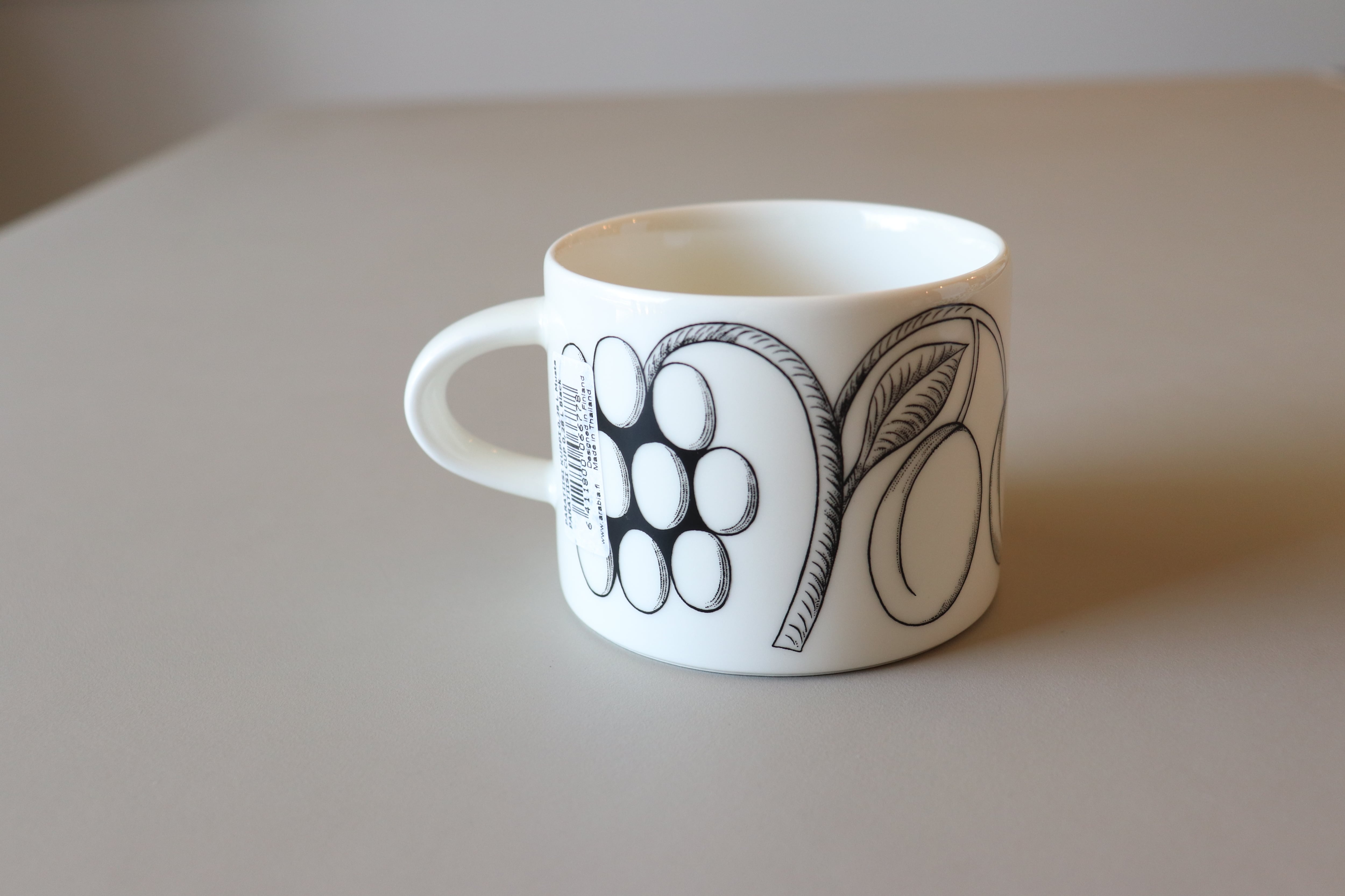 ARABIA/アラビア パラティッシ ティーカップ＆ソーサー ブラック