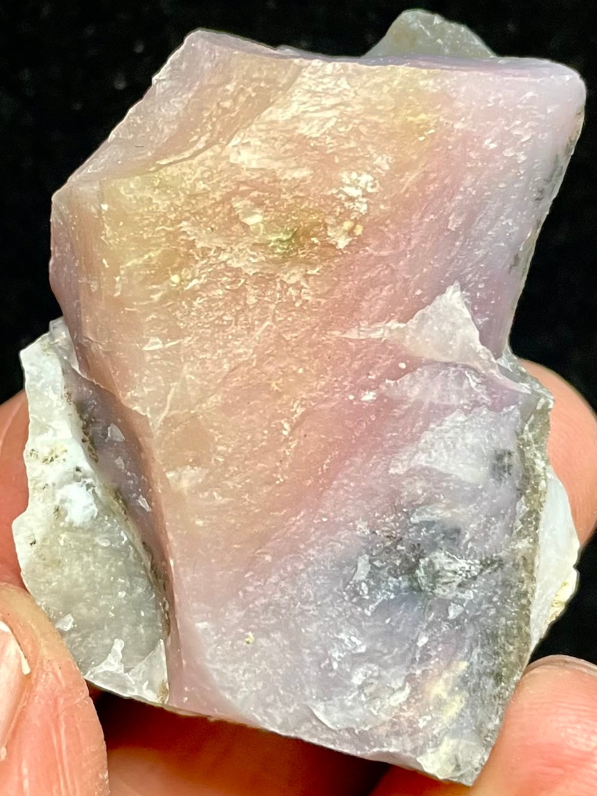 10) 慈愛と優美のピンク!ペルー産「アンデス・ピンクオパール」原石