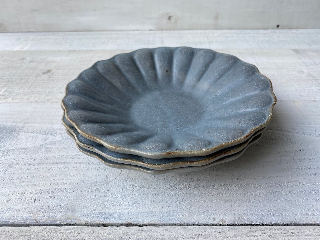 グレー釉 輪花深皿 大 | 古谷製陶所