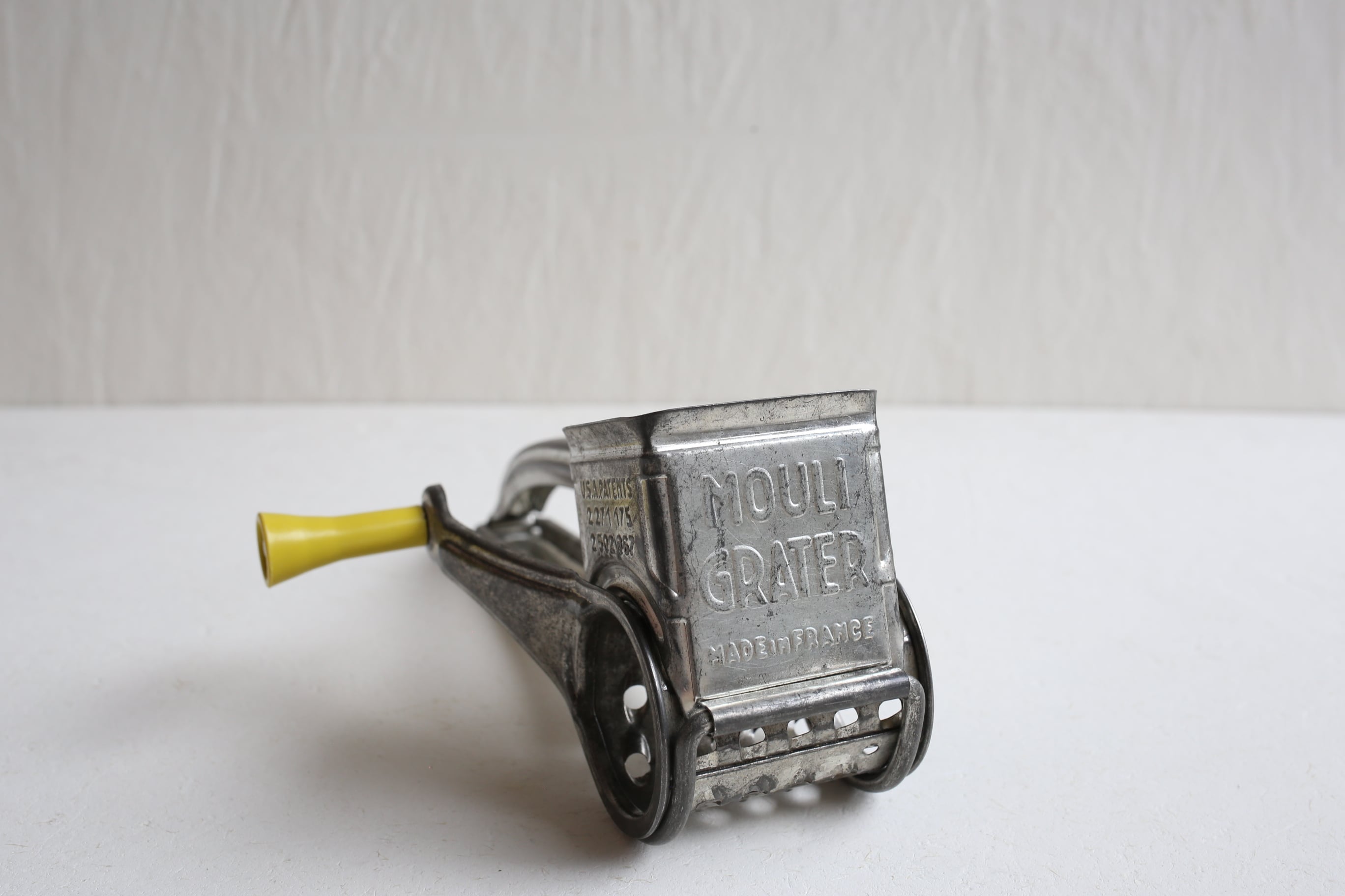 アンティーク　ビンテージ　チーズ　グレーター　おろし器　計量カップ　3点セット フランス アンティーク ヴィンテージ チーズグレーター チーズおろし