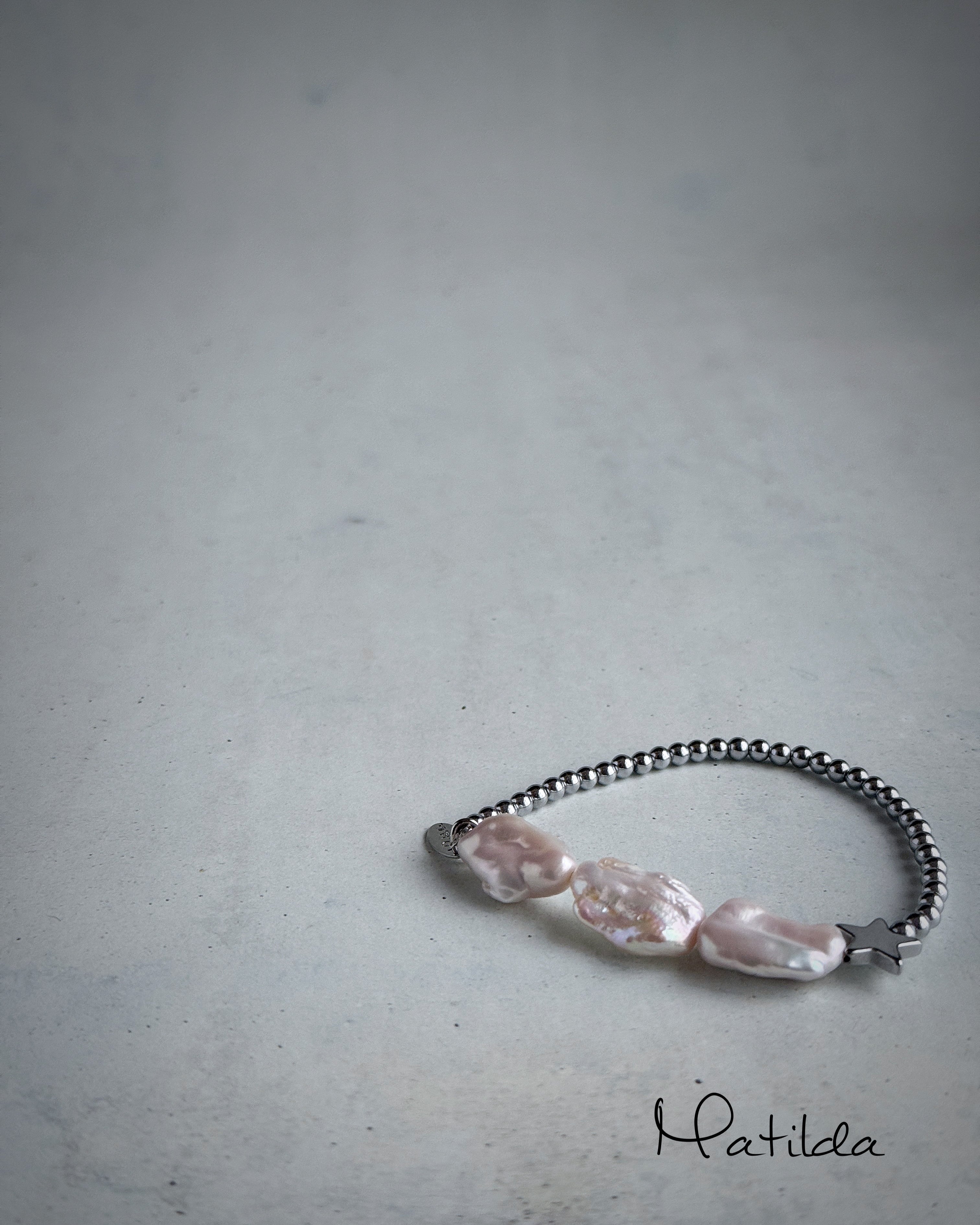 bicolor bracelet(淡水パール×ヘマタイト)