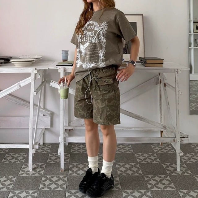 オーナメントフレームグラフィックTシャツ 2col R02450