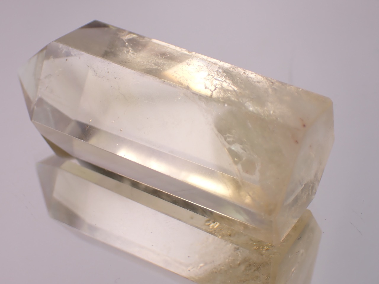 レモンクォーツ　オベリスク/シングルポイント　51.6g　[D2-17]