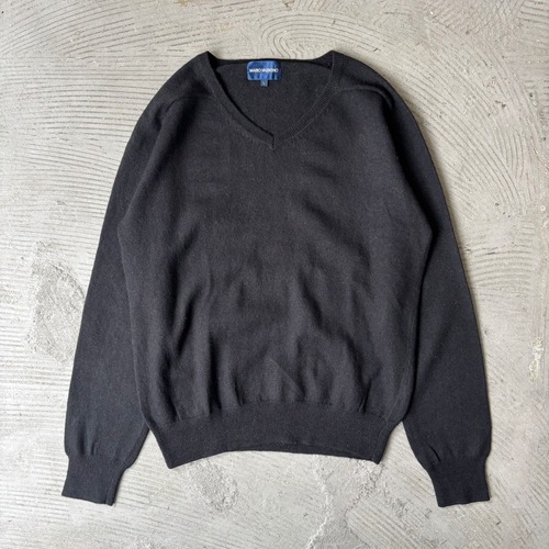 MARIO VALENTINO / V neck knit sweater