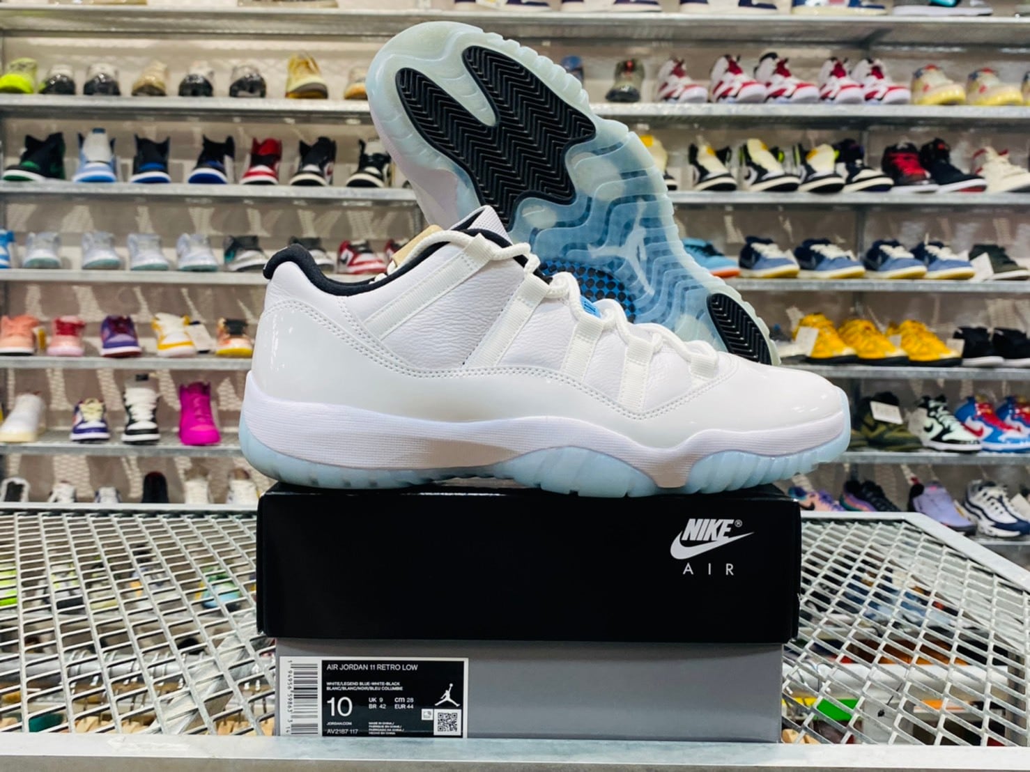 NIKE AIR JORDAN 11 RETRO LOW LEGEND BLUE AV2187-117 28cm 5344 ...