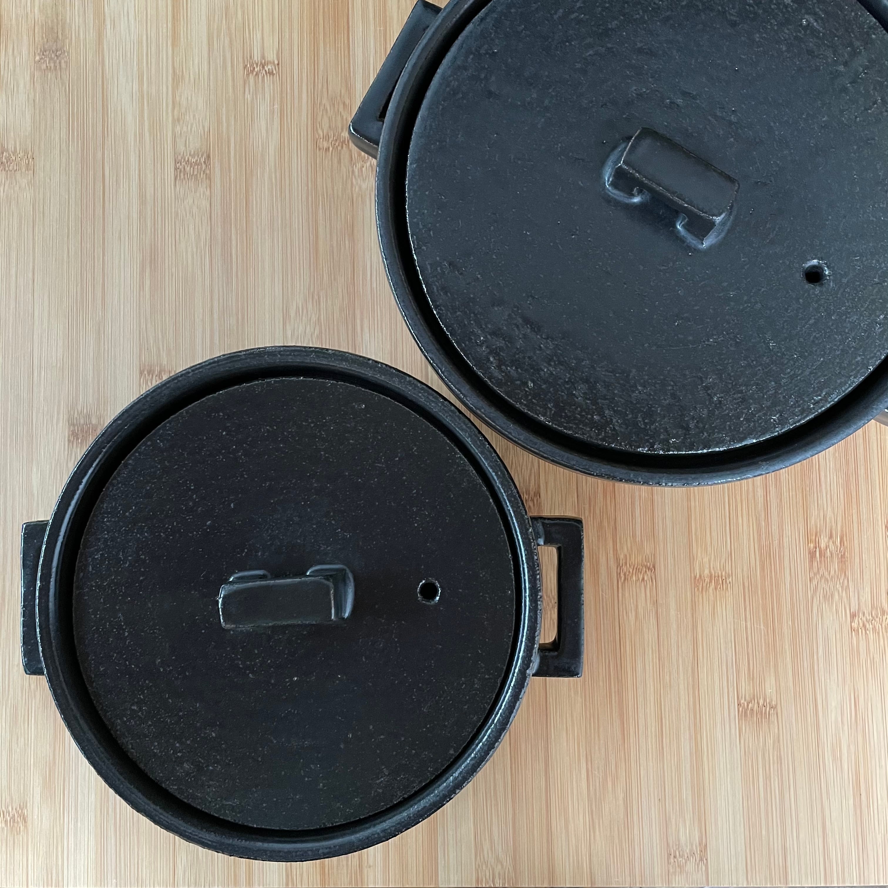 黒い土鍋 蒸気穴付き 黒い土鍋 蒸気穴付き 黒い土鍋 蒸気穴付き最高