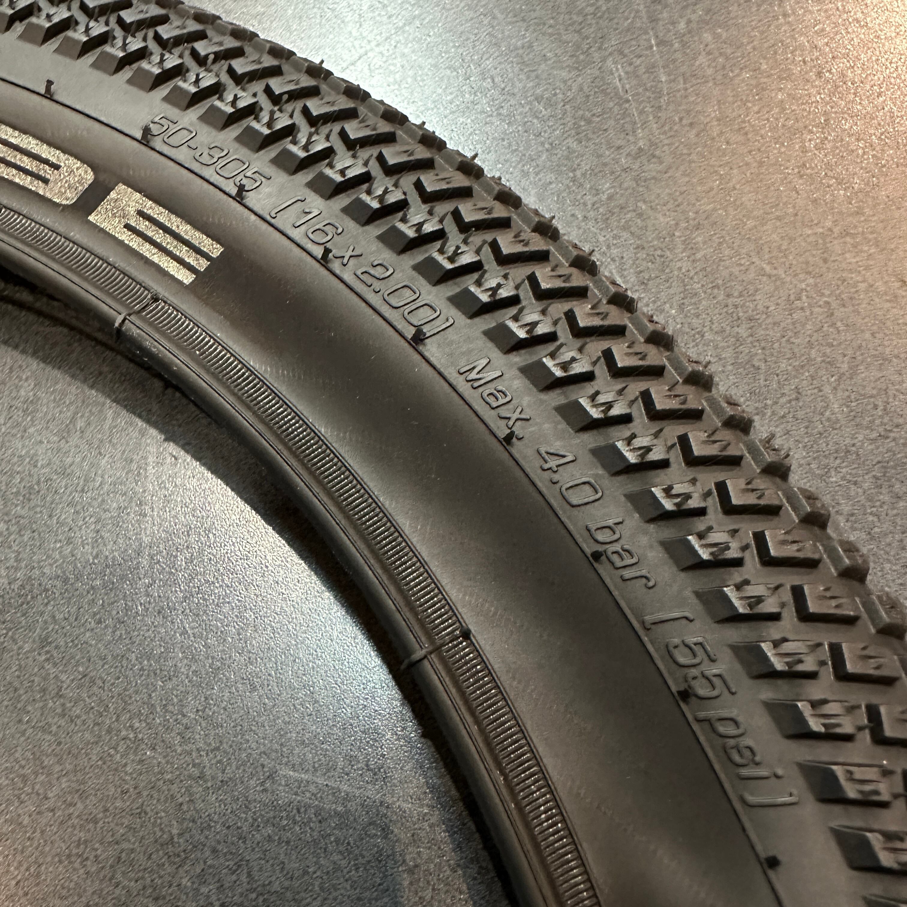 タイヤ 16×2.00 Schwalbe Billiy Bonkers / DAHON K9X | LORO ONLINE STORE