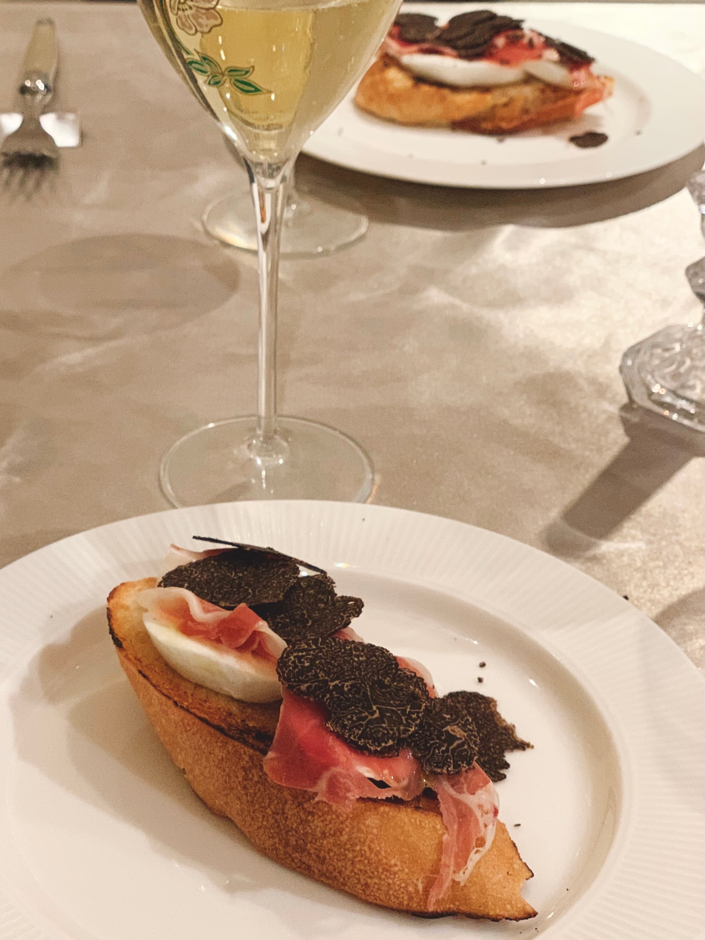 ウィンター黒トリュフ50gパック【即納】 | FRESH TRUFFLE JAPAN