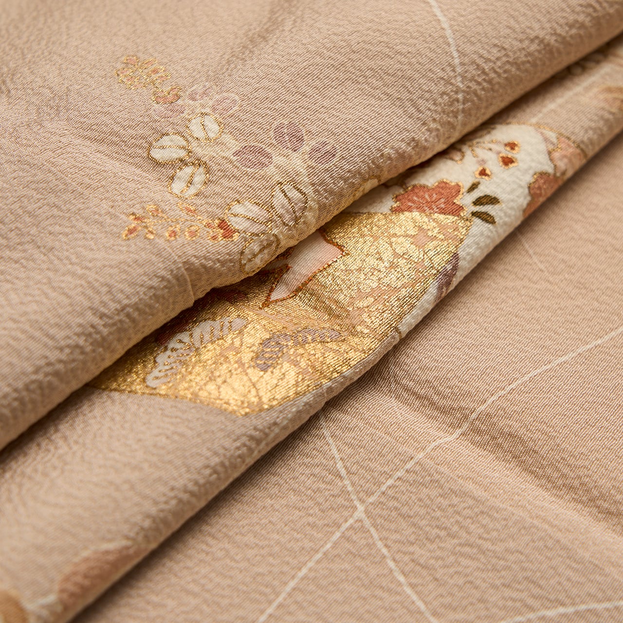 草花に色紙散しの模様 手描友禅附下 袷着物【未着用品】 | かわの屋