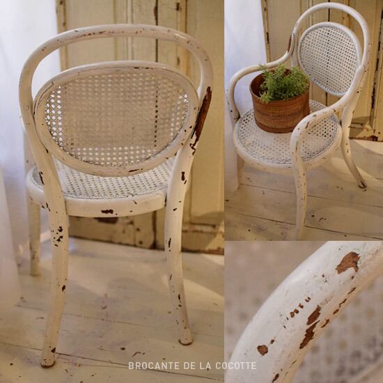 フランス 白シャビーキッズチェア 子供椅子 | Brocante de La Cocotte