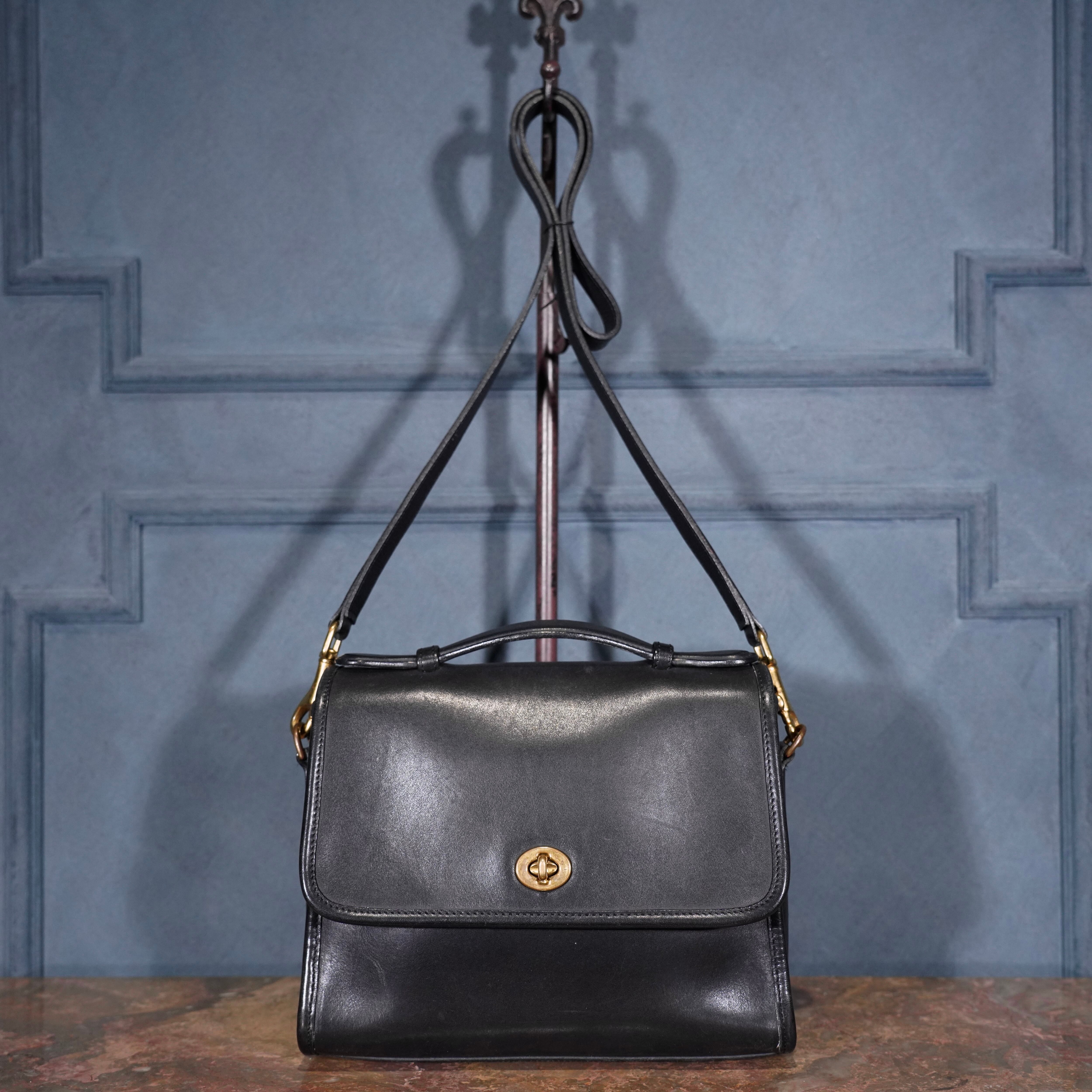 OLD COACH TURN LOCK DESIGN LEATHER 2WAY SHOULDER BAG MADE IN USA