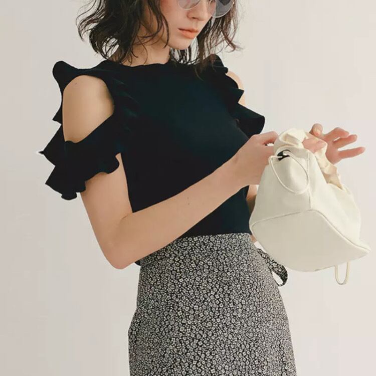 エレガント春夏秋ストラップレスフリルショルダーニットfsn270101