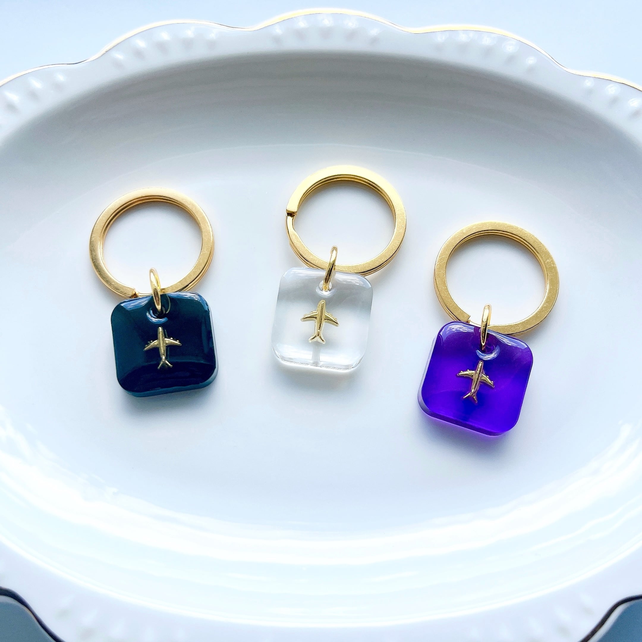 クリアカラー スクエア飛行機キーホルダー | アトリエNico