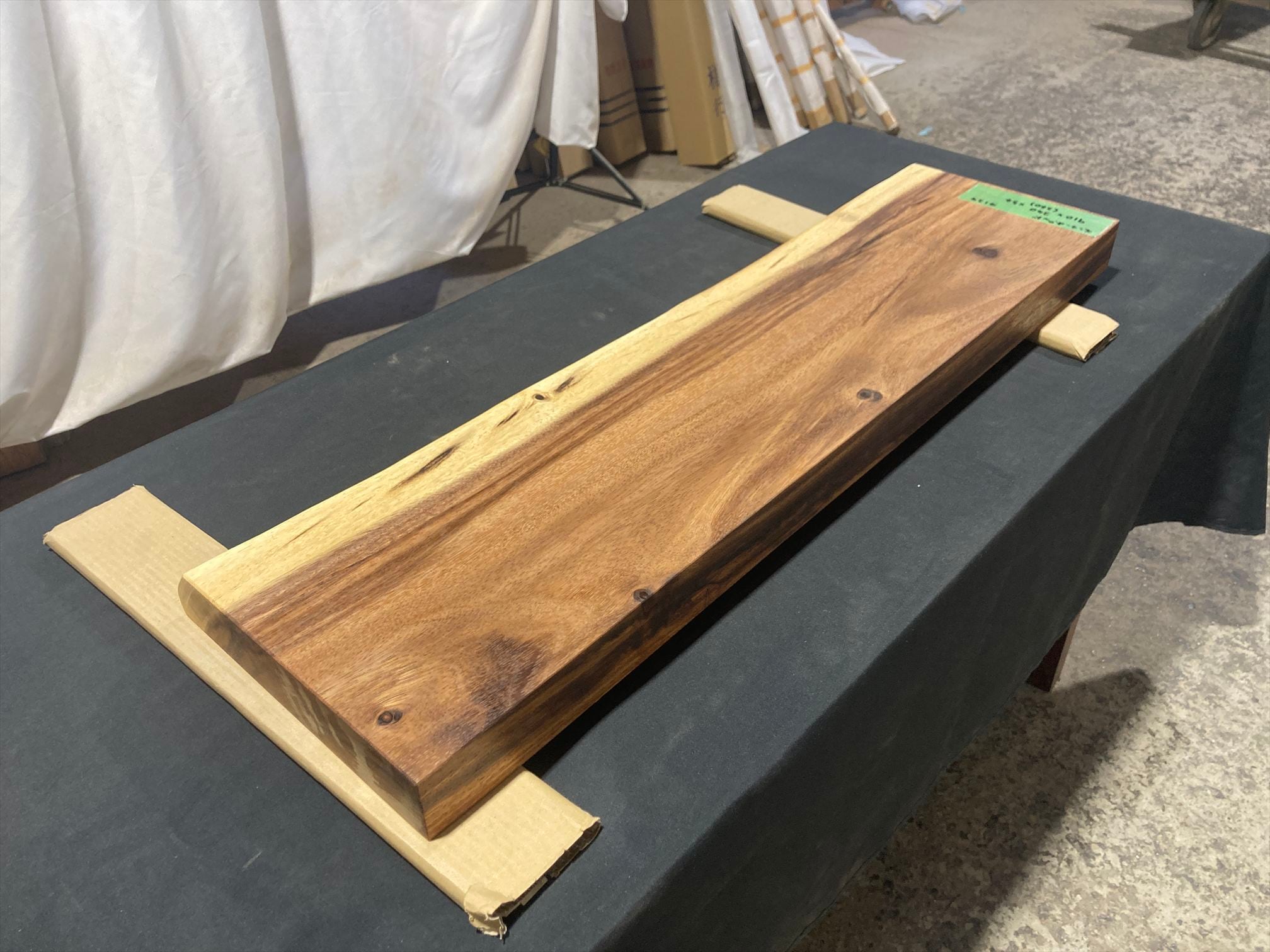 ショップ モンキーポッド4129 一枚板無垢 乾燥材 910x240x54mm