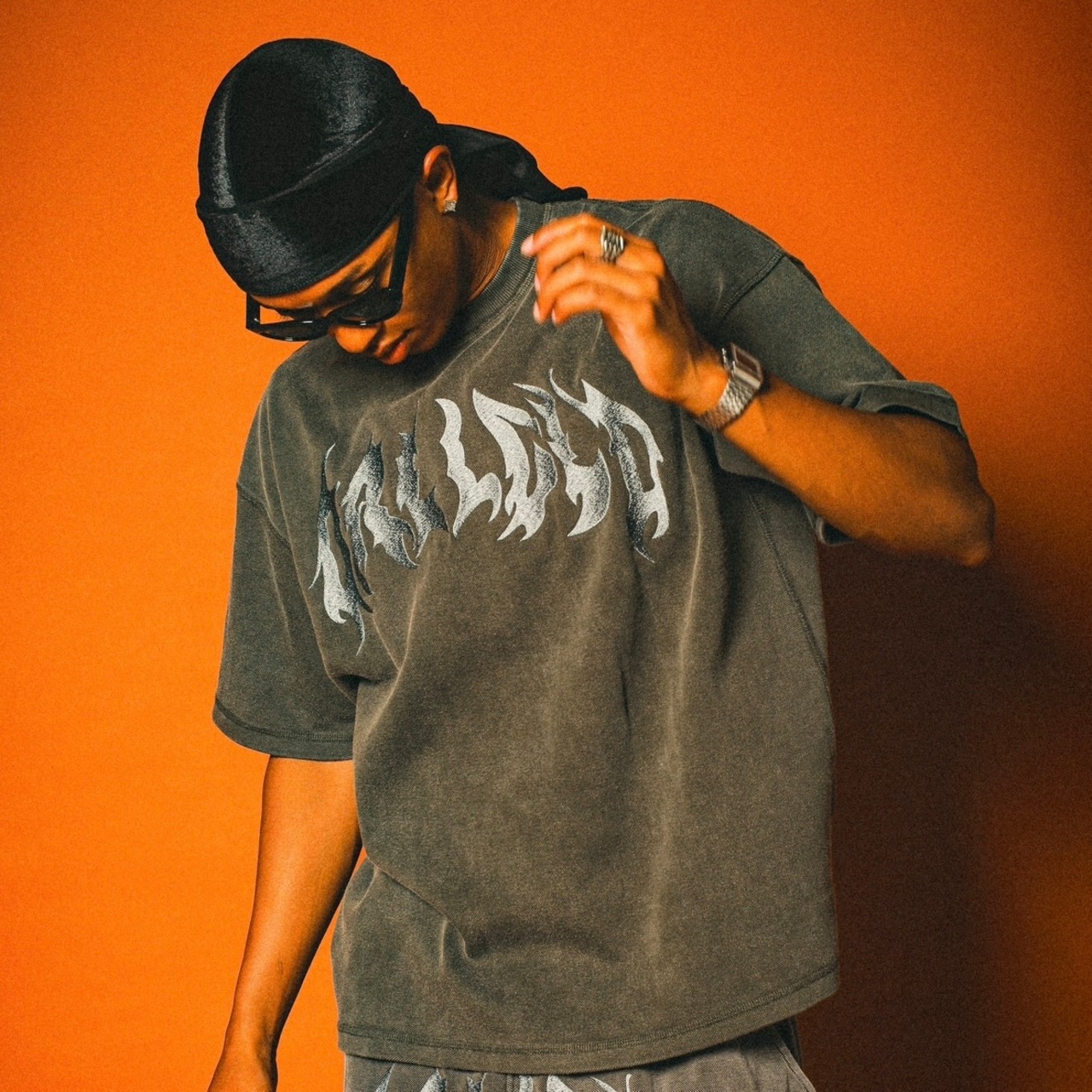 BLAZED LOGO PIGMENT TEE
