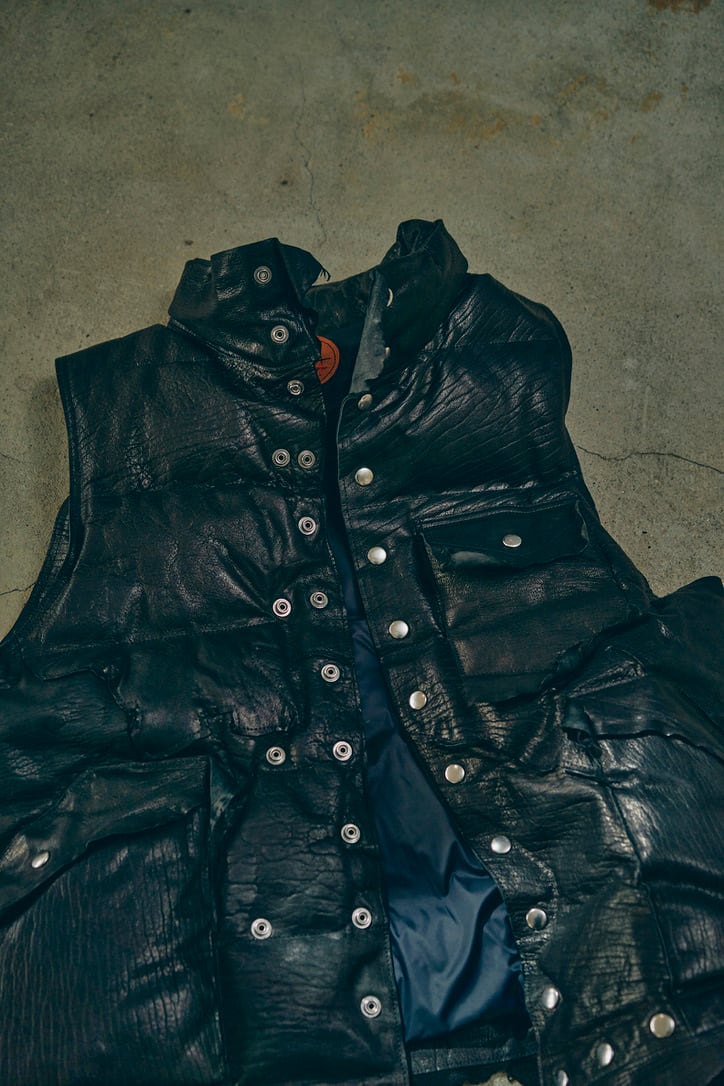 GOOD KARMA DEVELOPMENT【Leather Down Vest