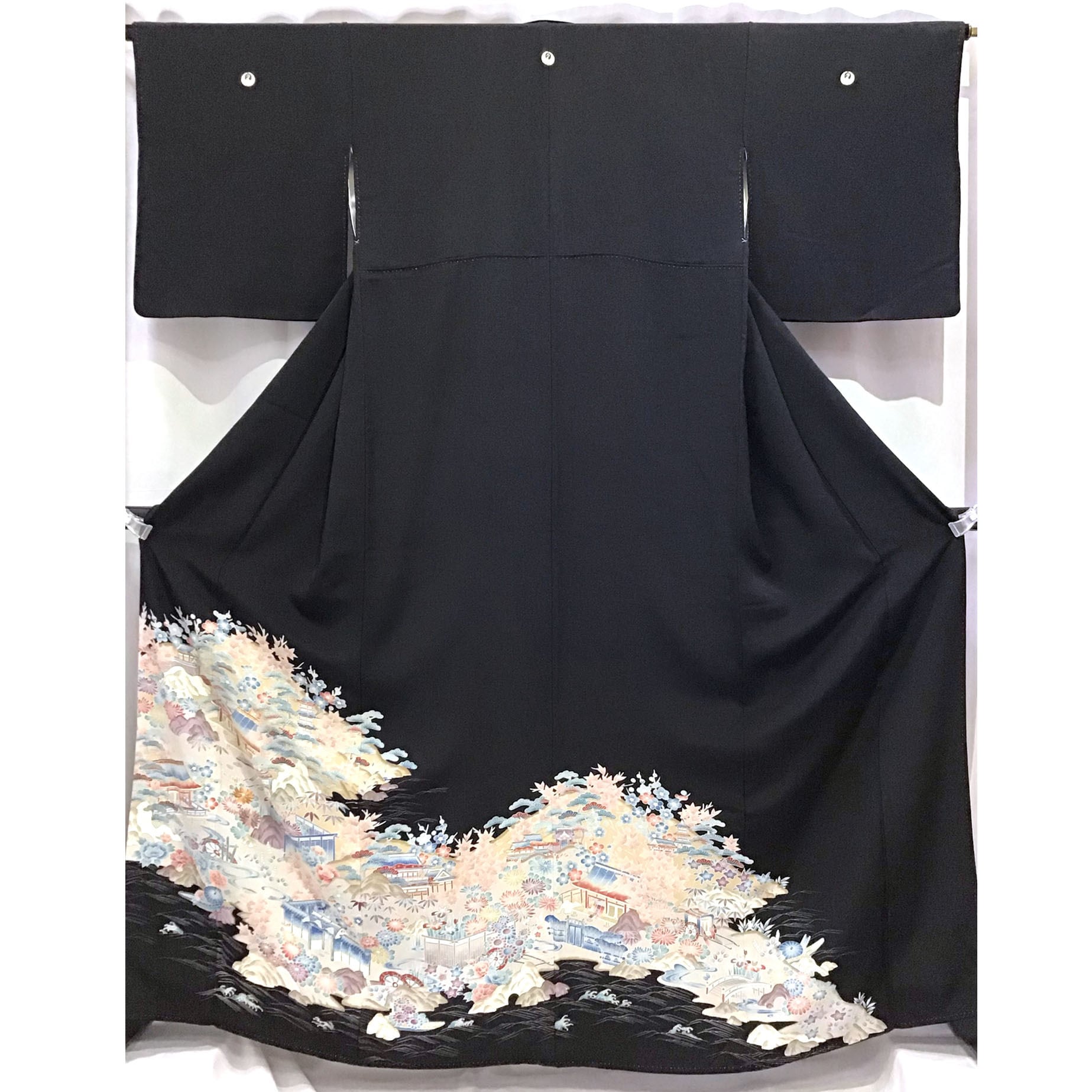 黒留袖 | リサイクルショップ宝さがし