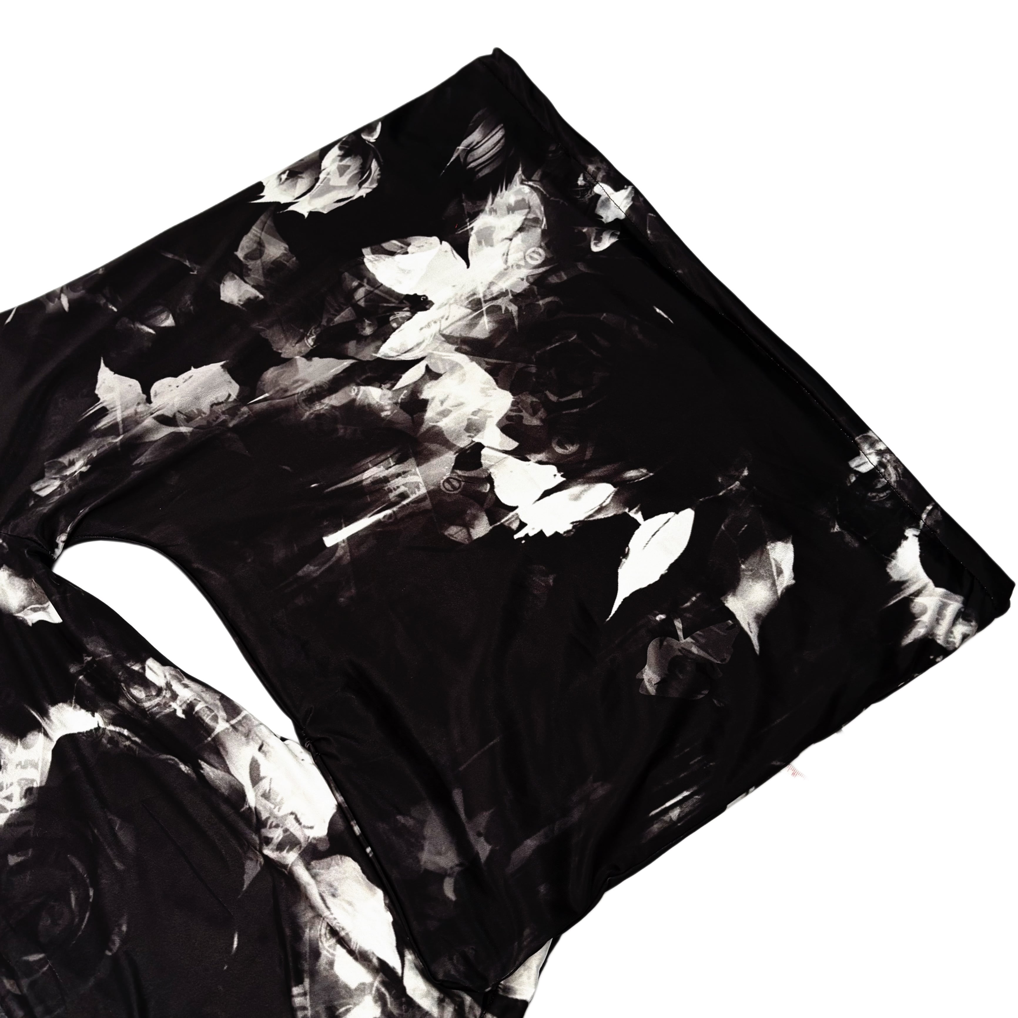 内側防寒フリースUNISEX着物袖羽織 ― ROSE MONOCHROME | NIER CLOTHING