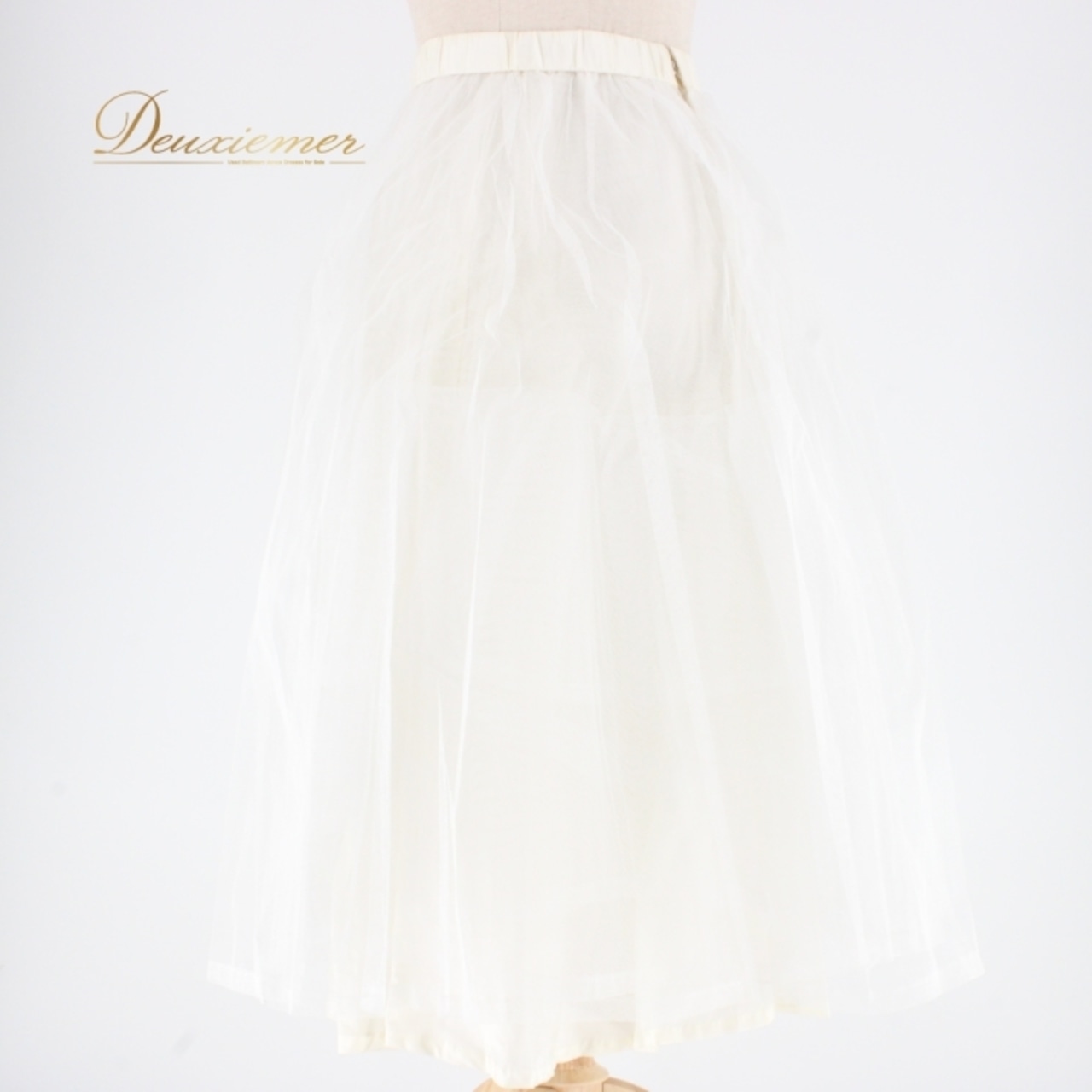 社交ダンス 衣装 スタンダード パニエ ペチコート スカート レッスンウェア レディース ホワイト系 無地 チュール シンプル 白 ボリューム ダンス用 スカート フレア ボリューム感 おしゃれ エレガント 体型カバー ストレッチ フィット感 快適 透け感 ドレスインナー 発表会 レッスン 練習用 多様性 通気性 上品 お揃い 組み合わせ アクセント