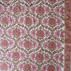 ブロックプリント生地【50cm単位】インド綿 片耳デザイン付き 花柄 白×ブラウン×ピンク #44089-WT2