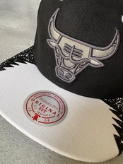 Michell＆Ness/ミッチェル＆ネス 　NBA シカゴ・ブルズ デイ 5  スナップバック・デニムキャップ