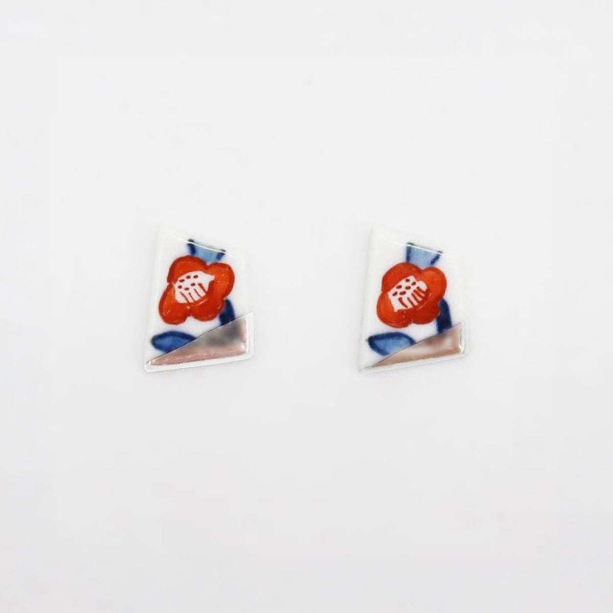 【eb2】Sサイズ 染錦 椿 イヤリング/ピアス/ノンホールピアス/樹脂ピアス