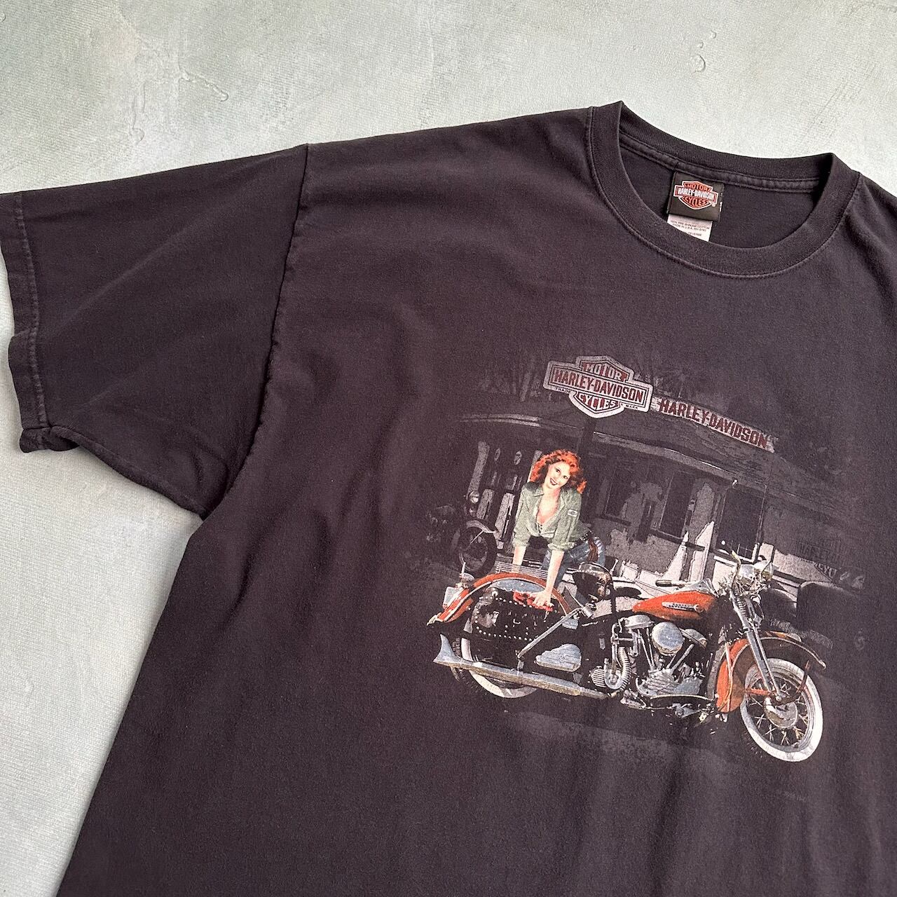 HARLEY DAVIDSON バイク姉さん ハーレー 両面 半袖Tシャツ 黒 | RUFFY