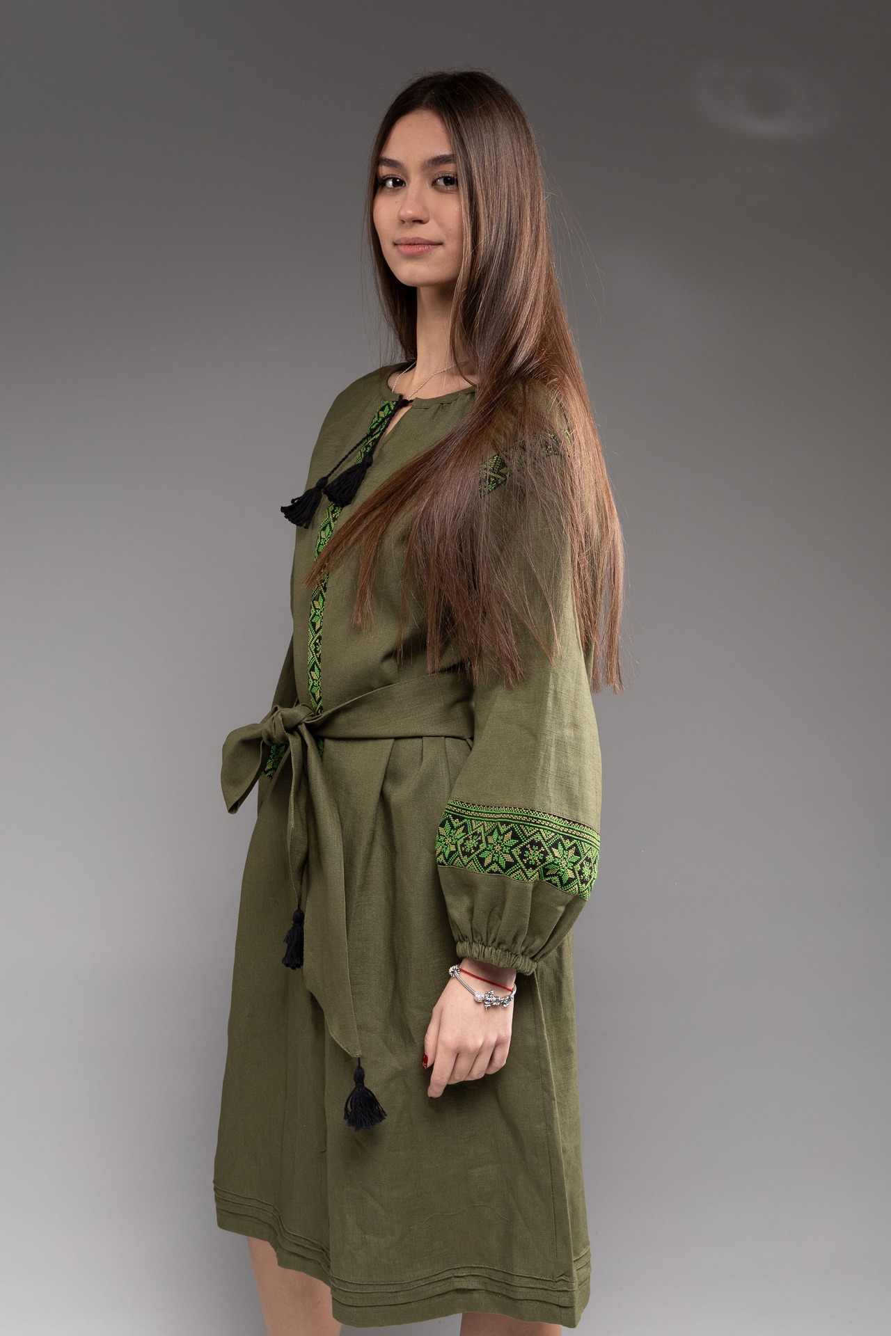 ウクライナ刺繍ヴィシヴァンカ　手刺繍　クロスステッチ　麻　レディース・フリーサイズ - 2